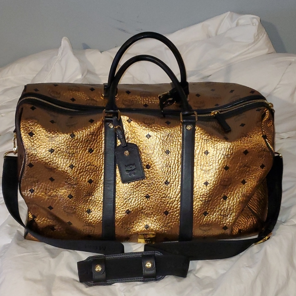 MCM duffle bag medium gold bronze